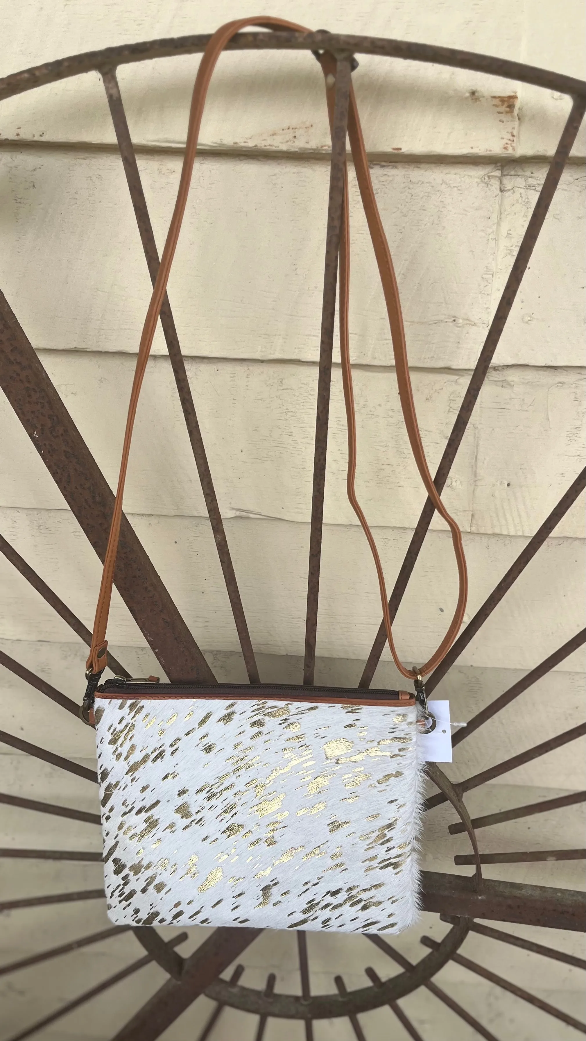 69992D Cowhide Gold & White Toronto Clutch