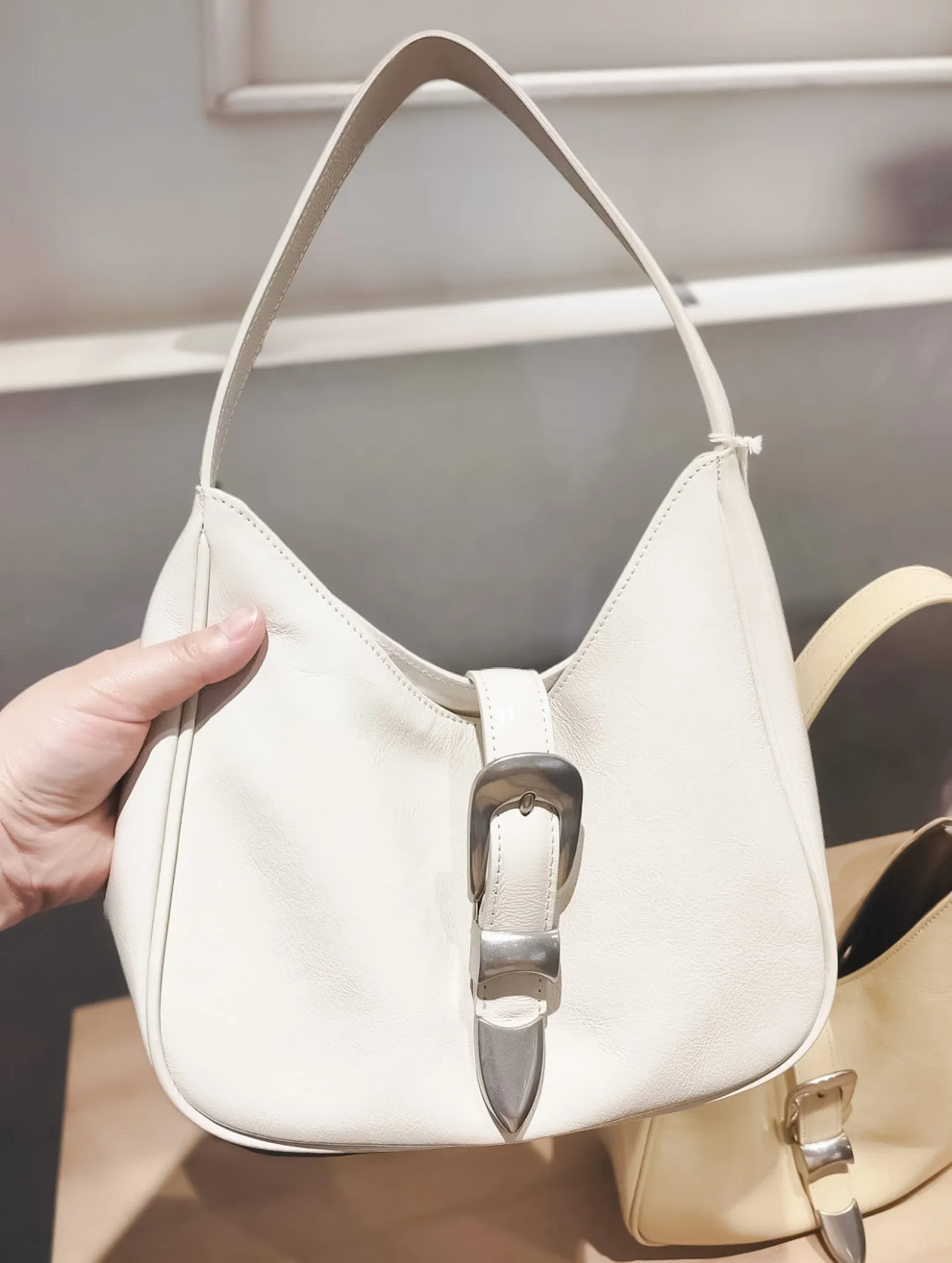 Bucks & Leather - Glossy Leather Buckle HOBO Handbag