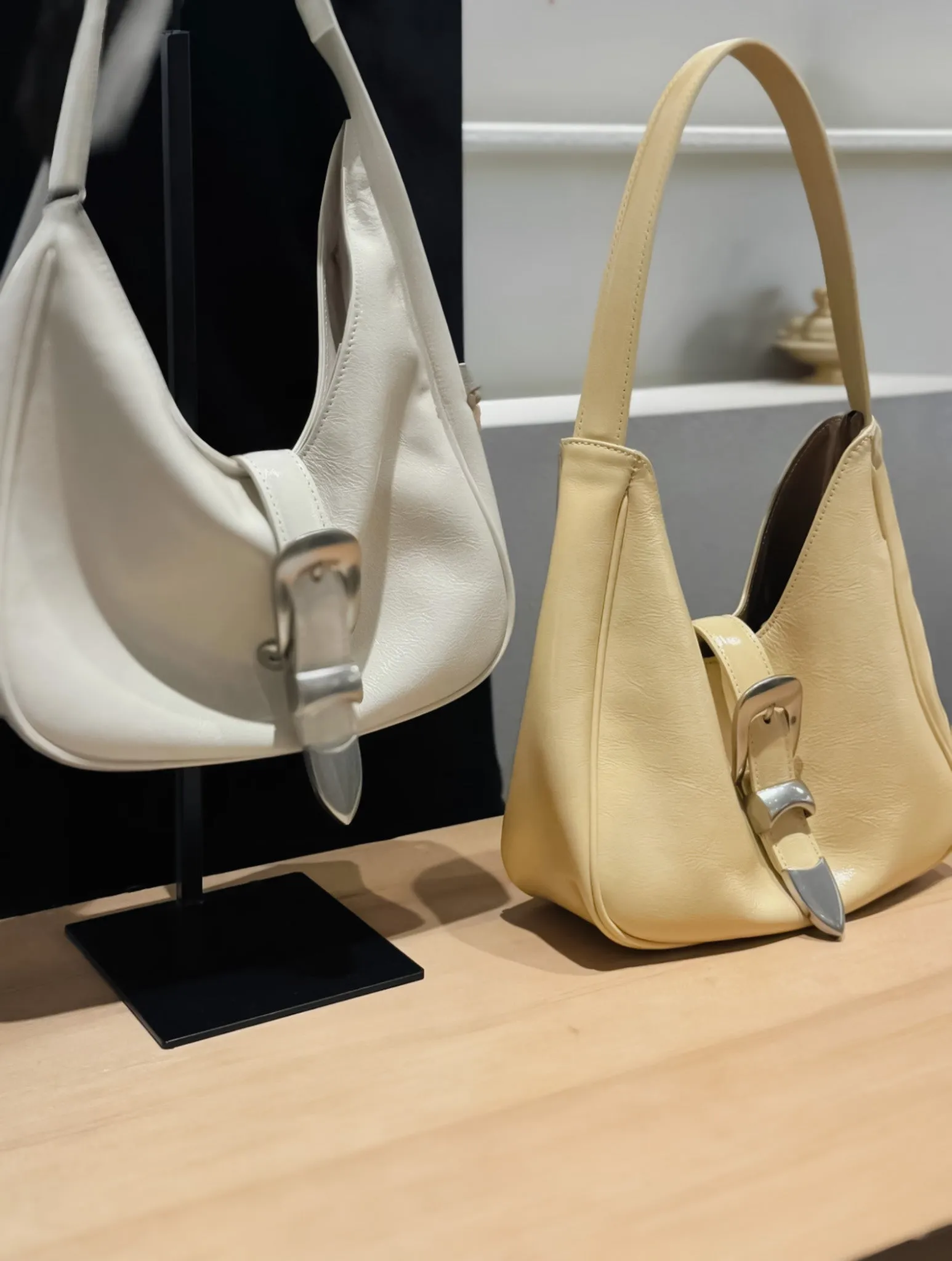 Bucks & Leather - Glossy Leather Buckle HOBO Handbag