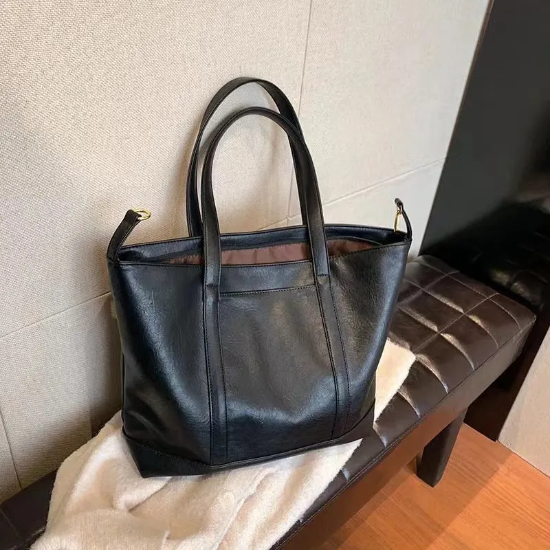 Classic Tote