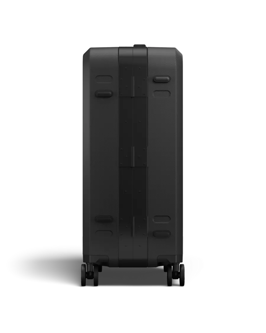 DB Journey - The Ramverk Pro Check-in Luggage Medium - Black Out
