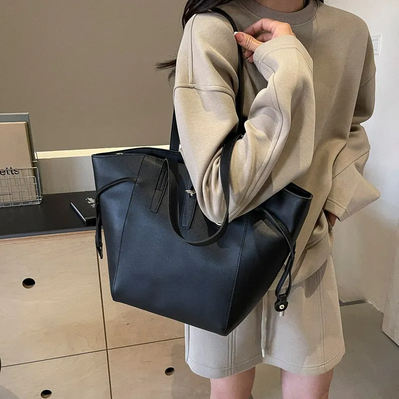 Diana Turn Lock Tote