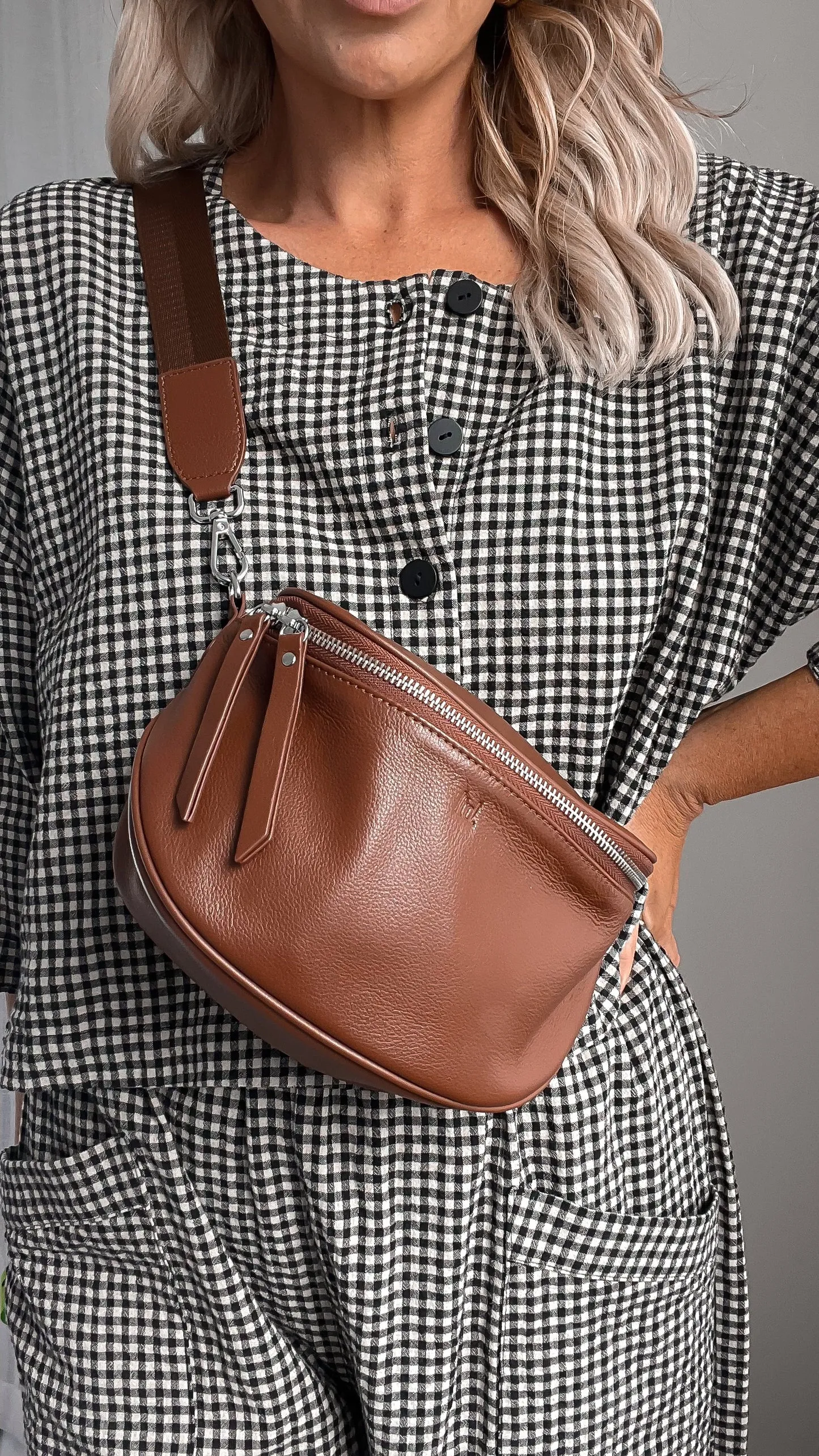 Lemon Tree Dani  Crossover Leather Bag - Toffee