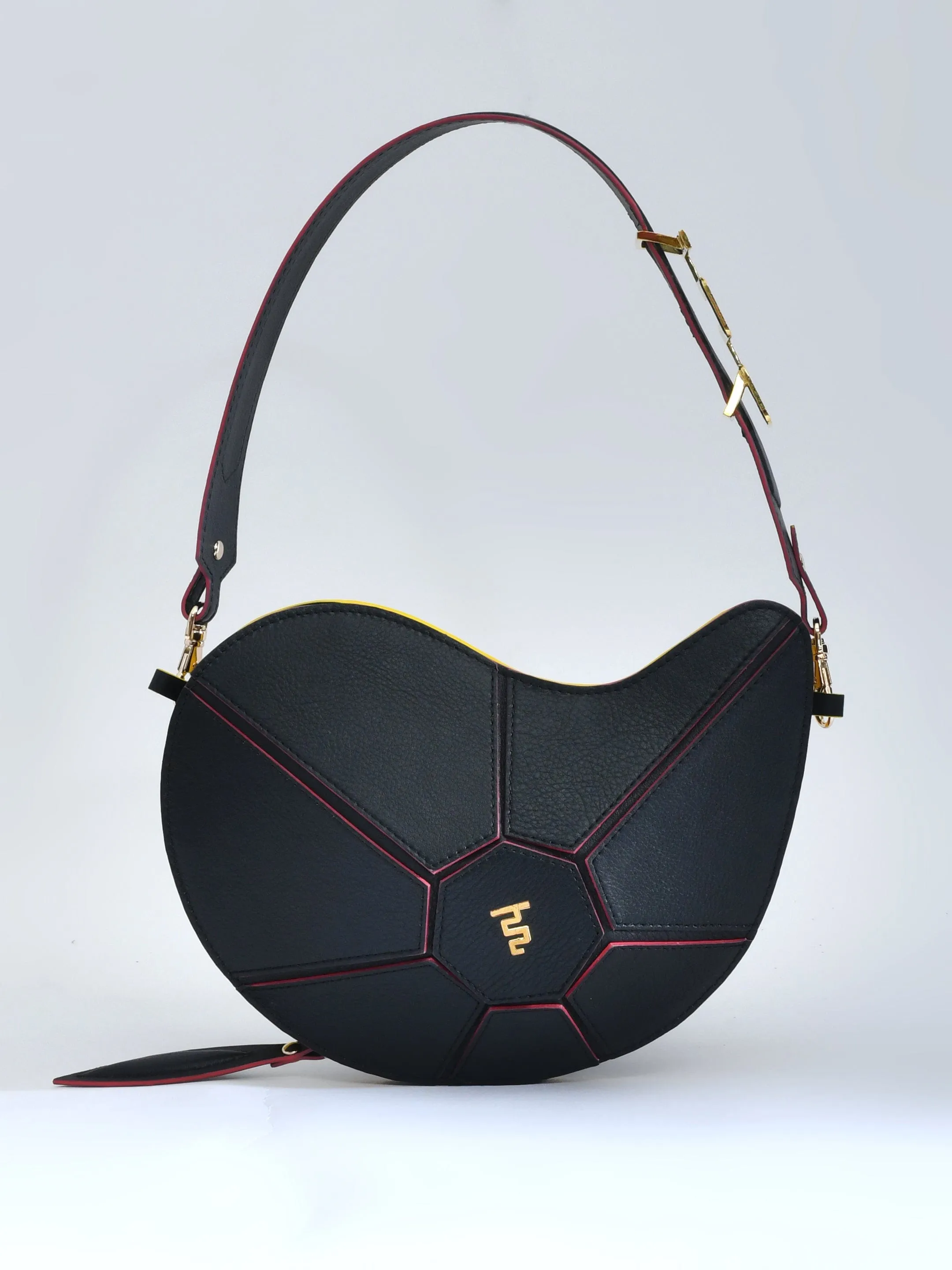 Maxi Kerry Bag In Black