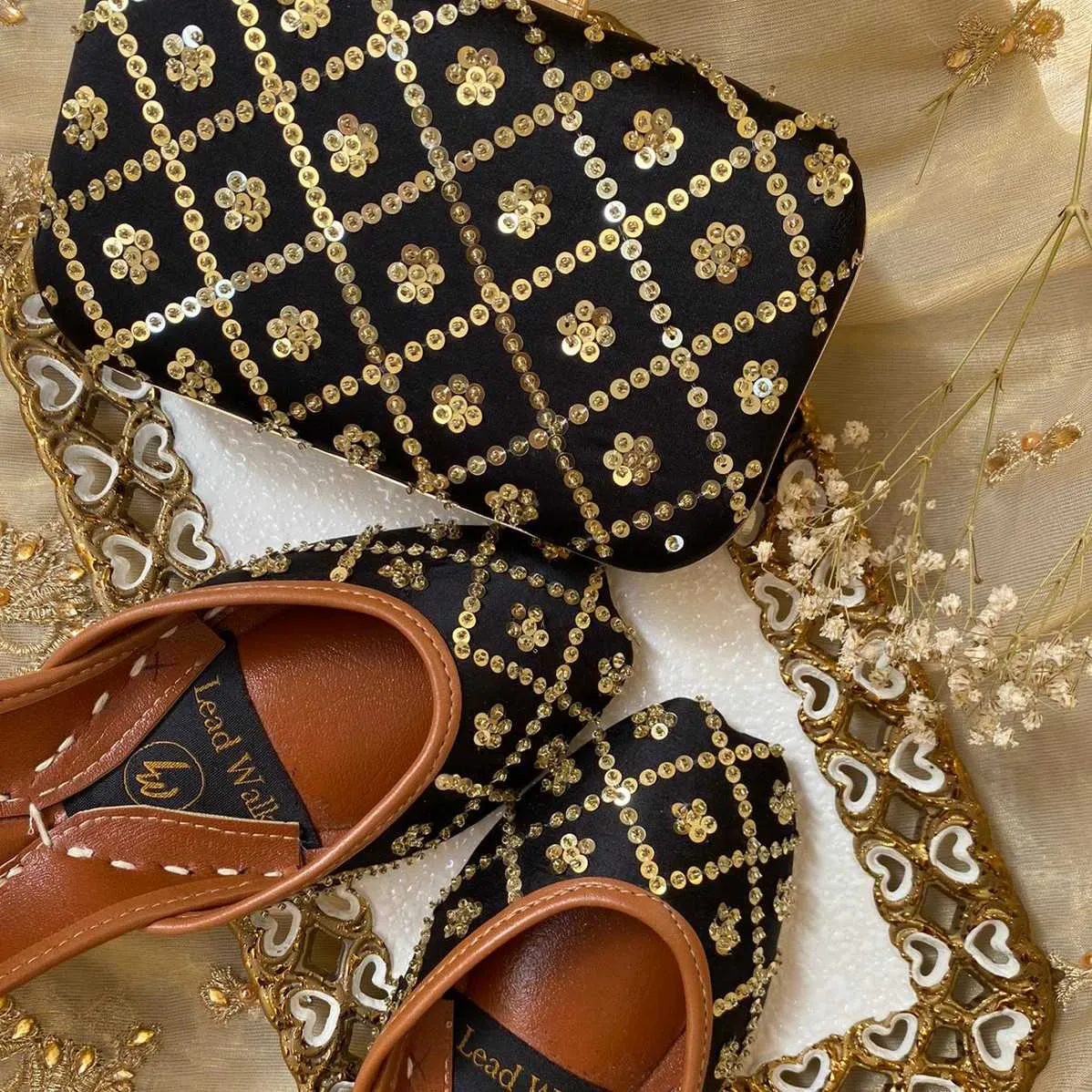NAYAB DUO SET - Clutch X Khussa