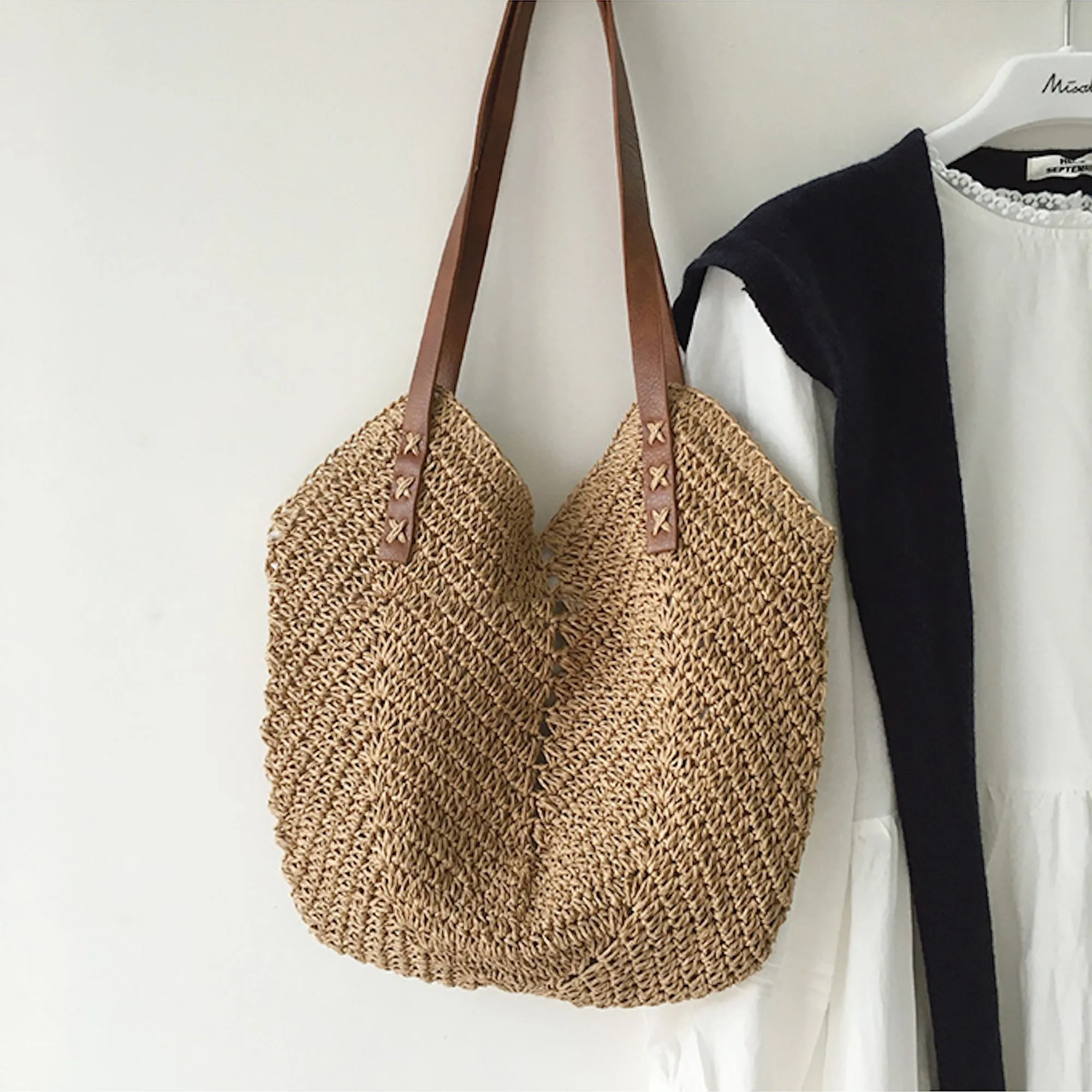 NIKKI | Unique and Comfortable Beach Bag