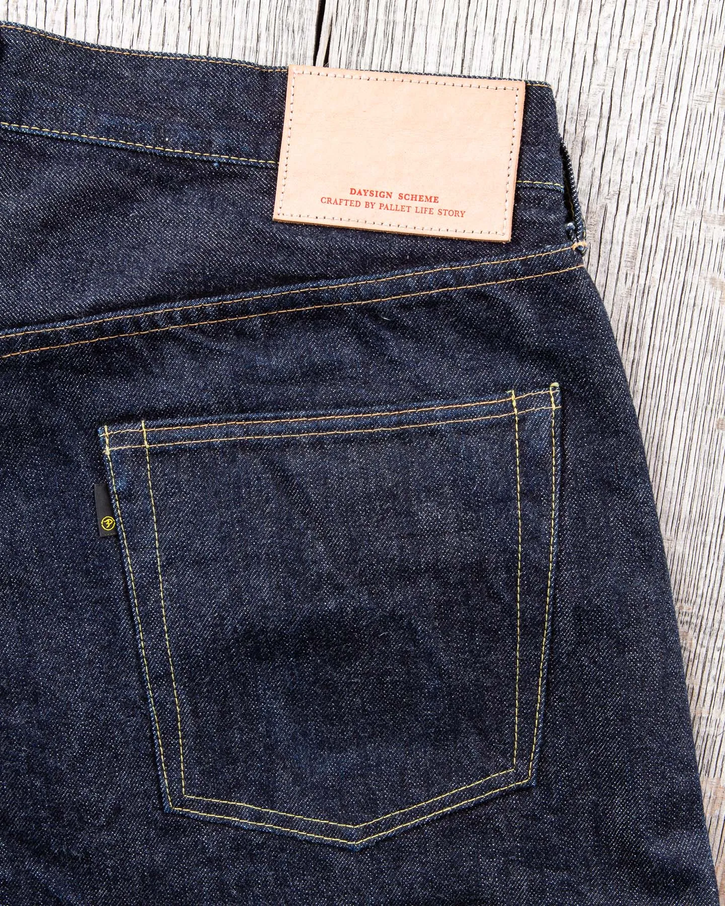Second Hand Pallet Life Story 5 Pocket Narrow Denim Size XL