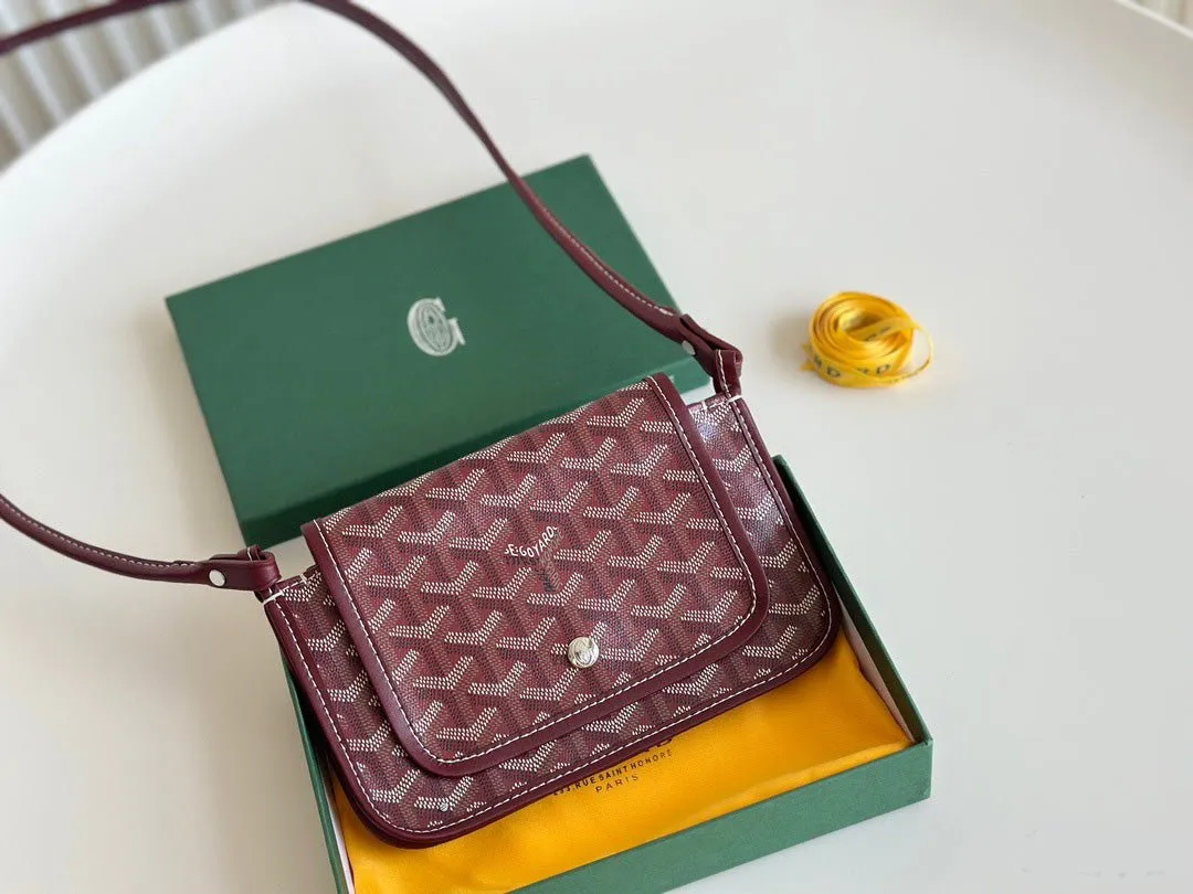 Sleek Bi-Fold Wallet