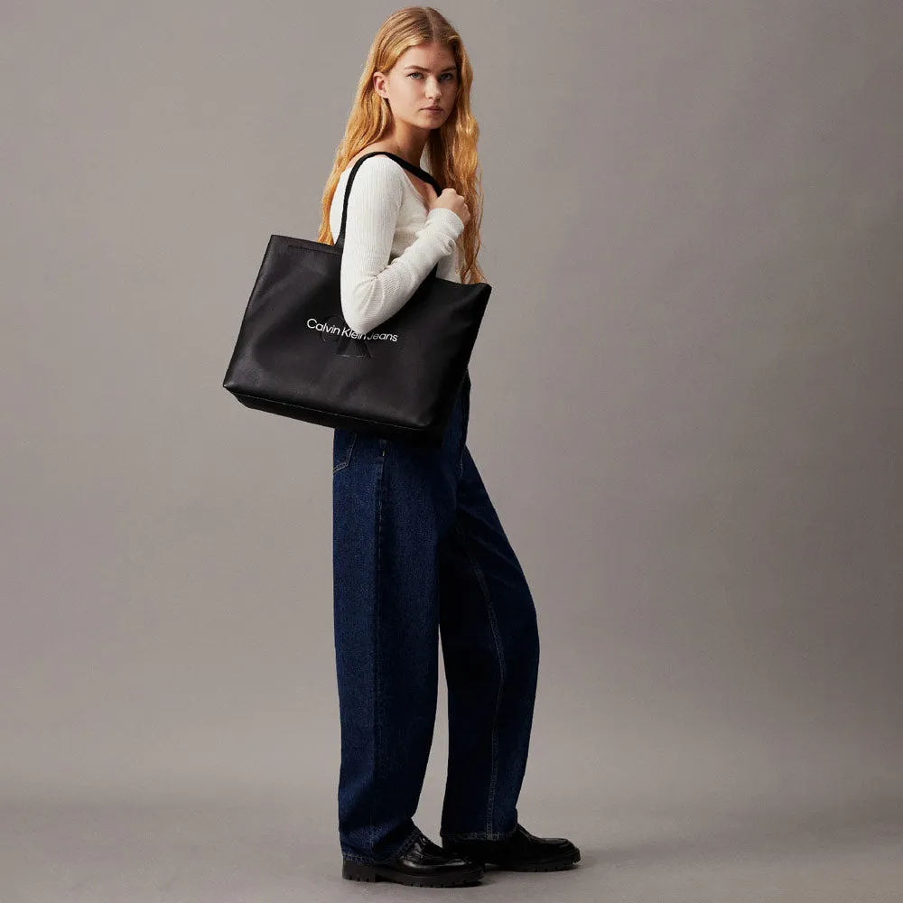 Slim Sculpted Tote Bag- Black