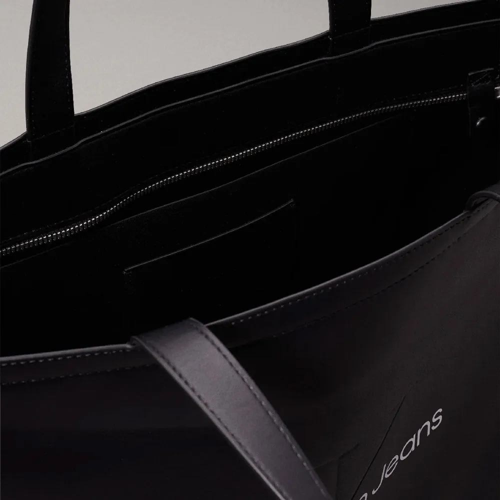 Slim Sculpted Tote Bag- Black