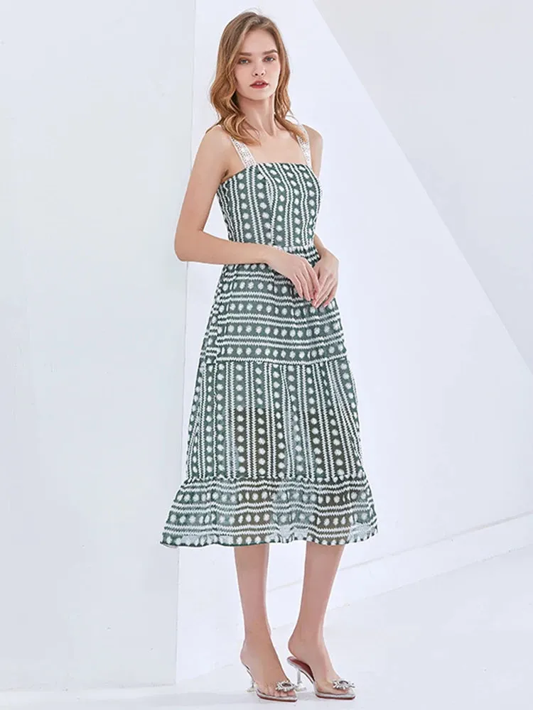 Square Collar Sleeveless High Waist Embroidery Print Sling Dress
