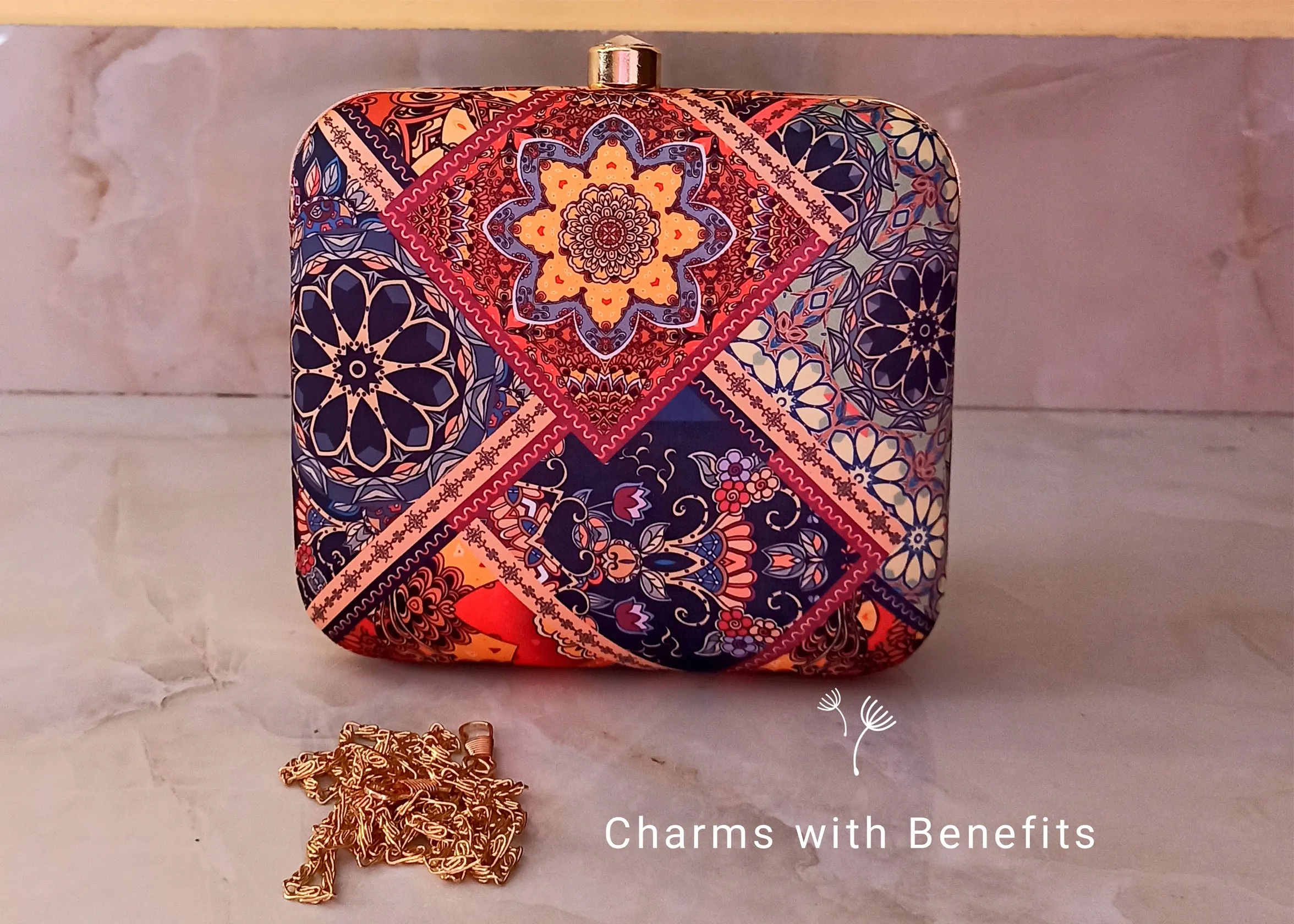 Statement Ethnic Motif Clutch