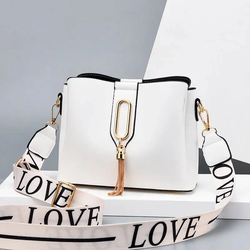 Trendy Women's Shoulder Bag - All-Match Style