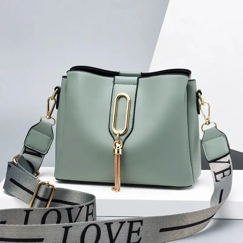 Trendy Women's Shoulder Bag - All-Match Style